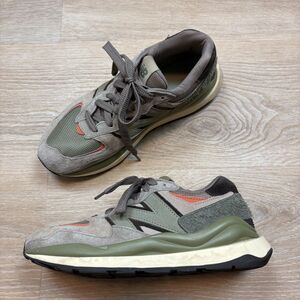 New Balance 57/40 Sneaker Women's 9.5 Color Taupe